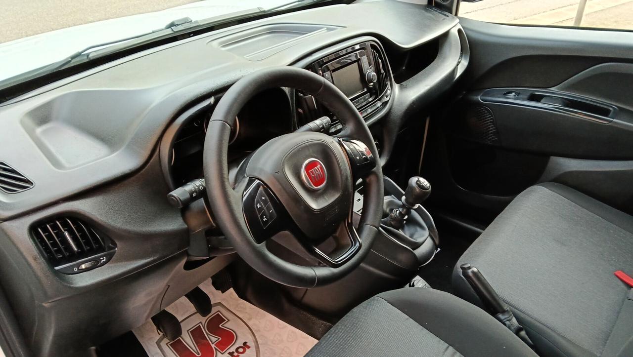 FIAT DOBLO' 1.6 MTJ-AUTOCARRO-3 POSTI