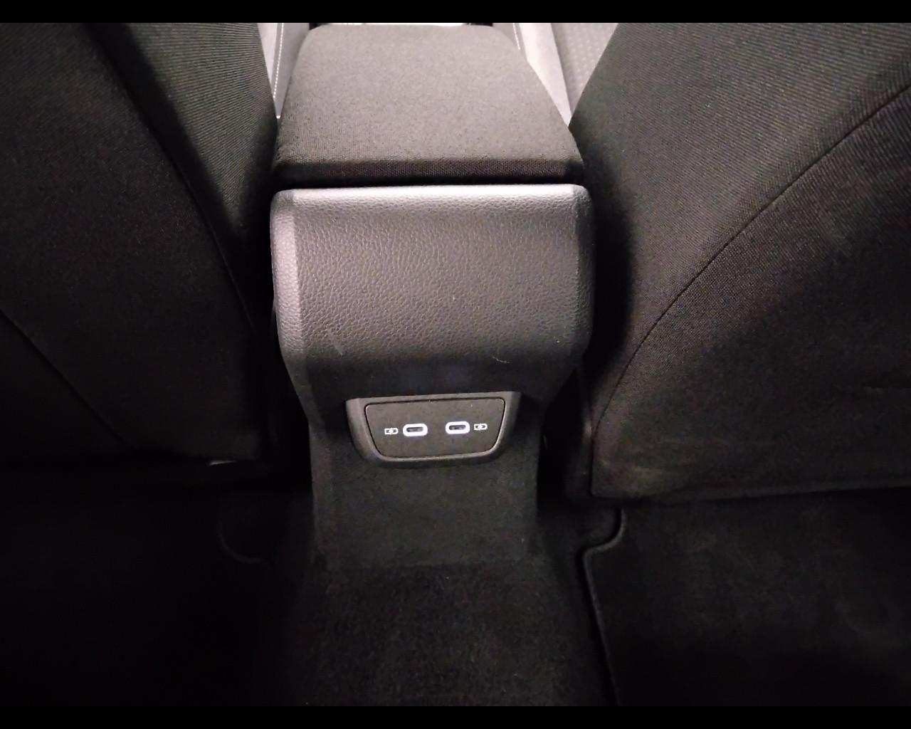 VOLKSWAGEN Taigo - Taigo 1.0 tsi Life 110cv