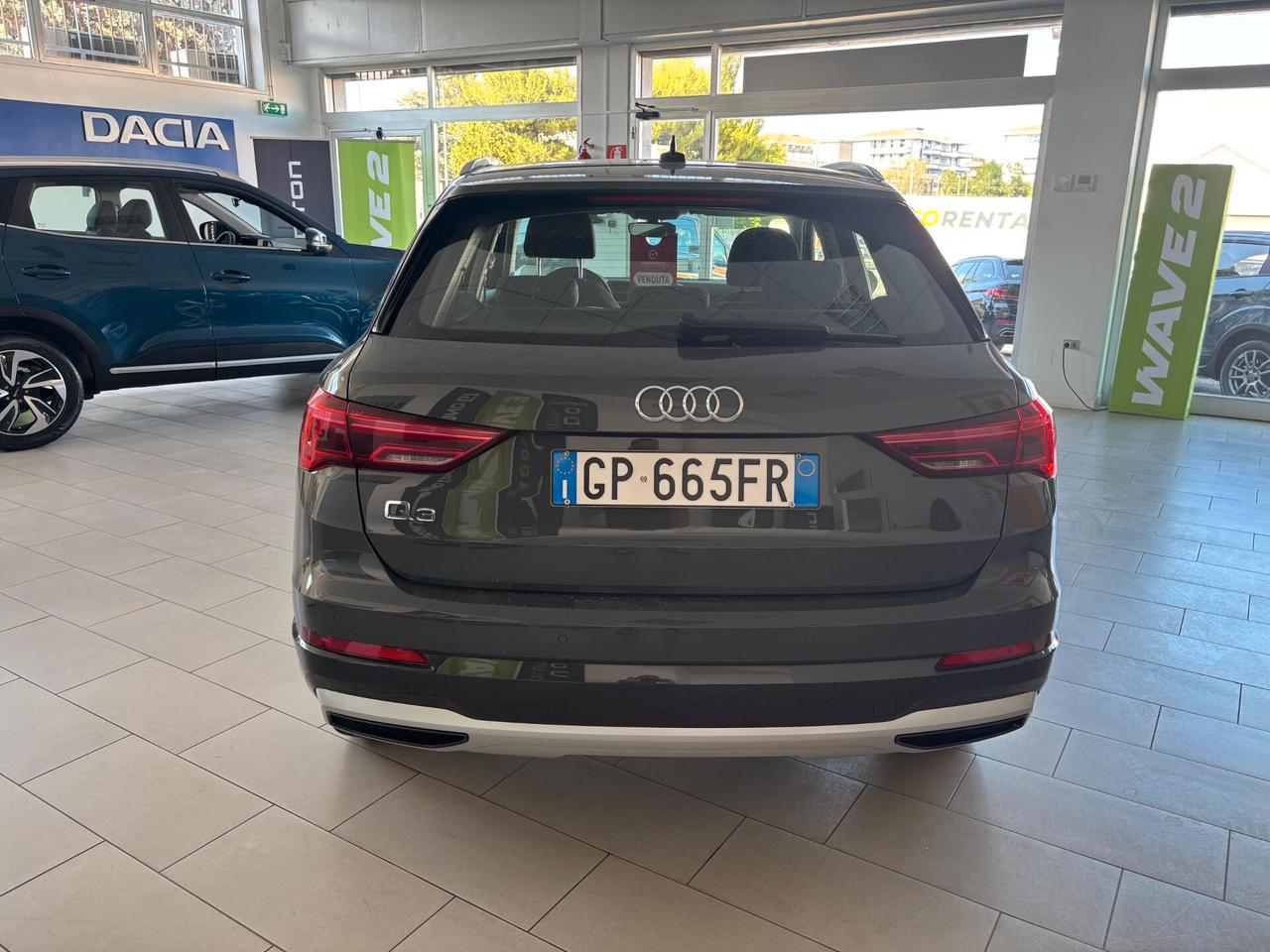 Audi Q3 35 TFSI Business Advanced
