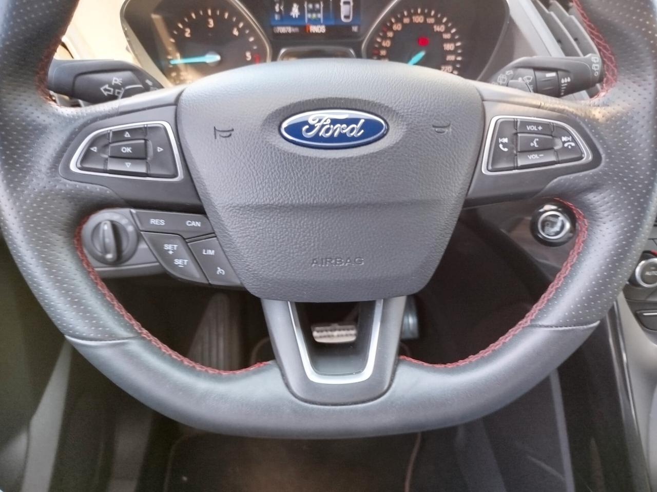 KUGA ST-LINE AWD 150cv *PREZZO VERO* AUTOMATICA- IVA DEDUCIBILE