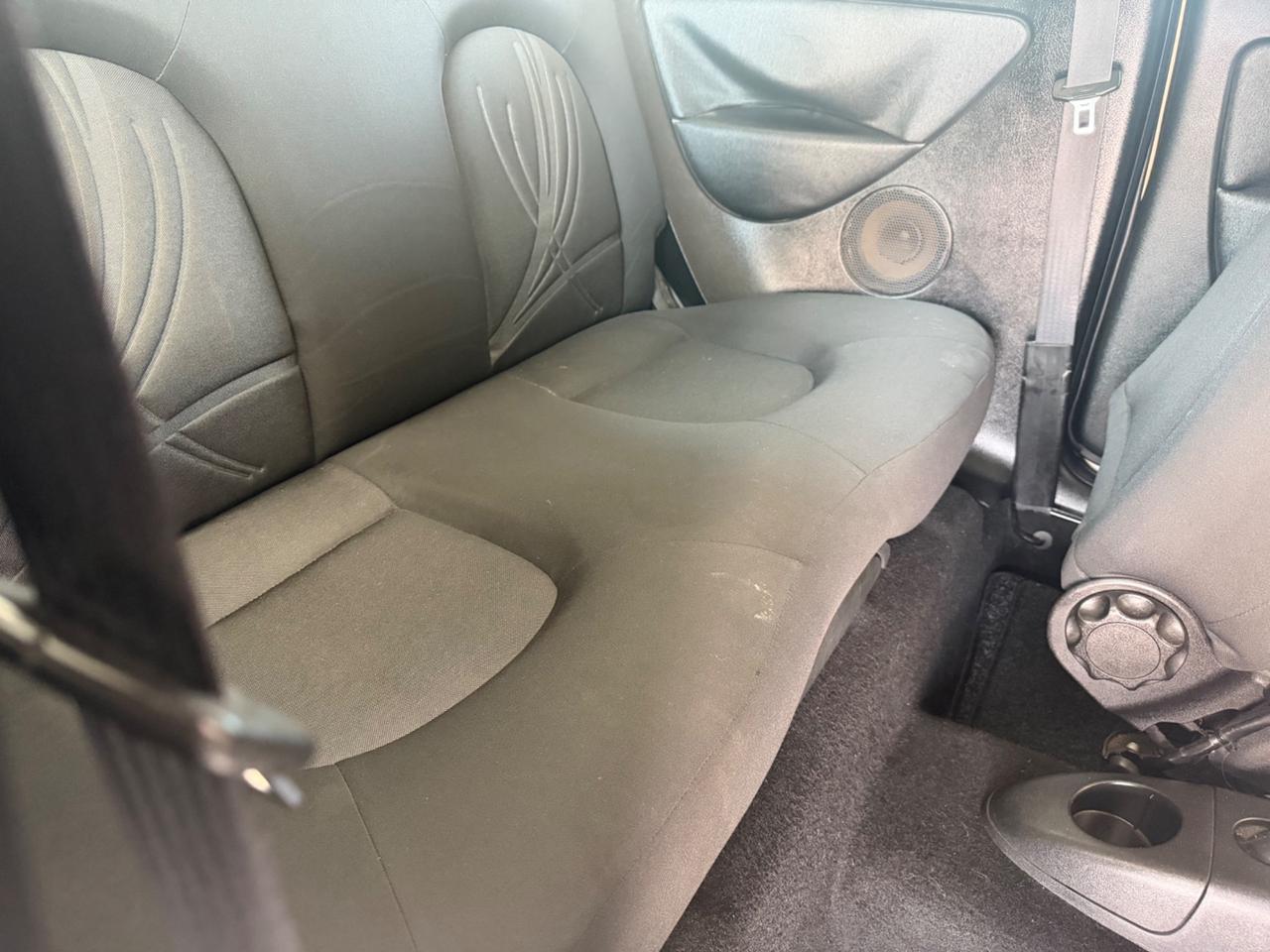 Lancia Ypsilon 1.2 69 CV Unyca
