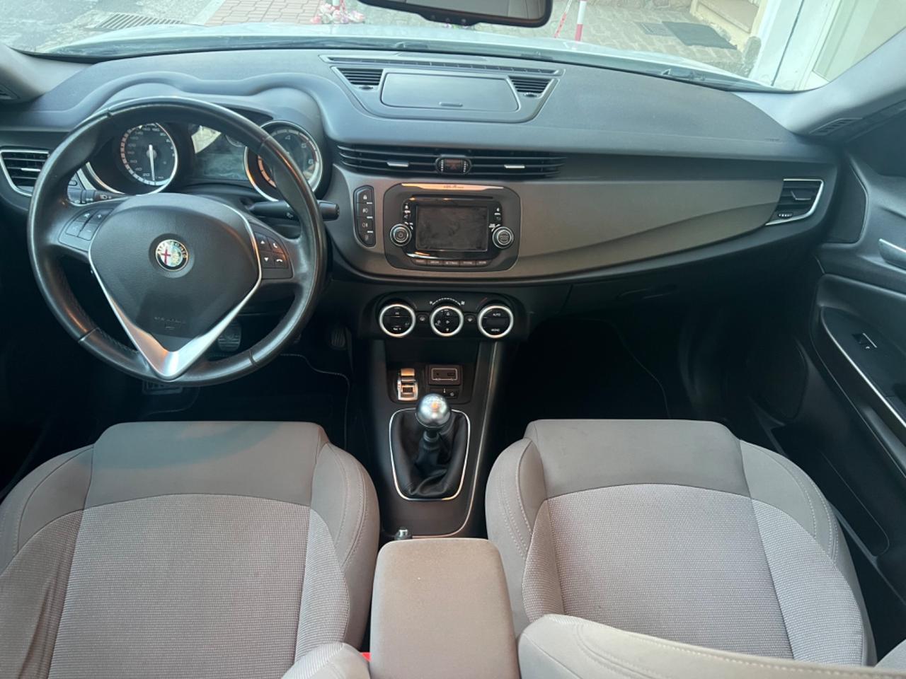 Alfa Romeo Giulietta 1.6 JTDm-2 120 CV Exclusive