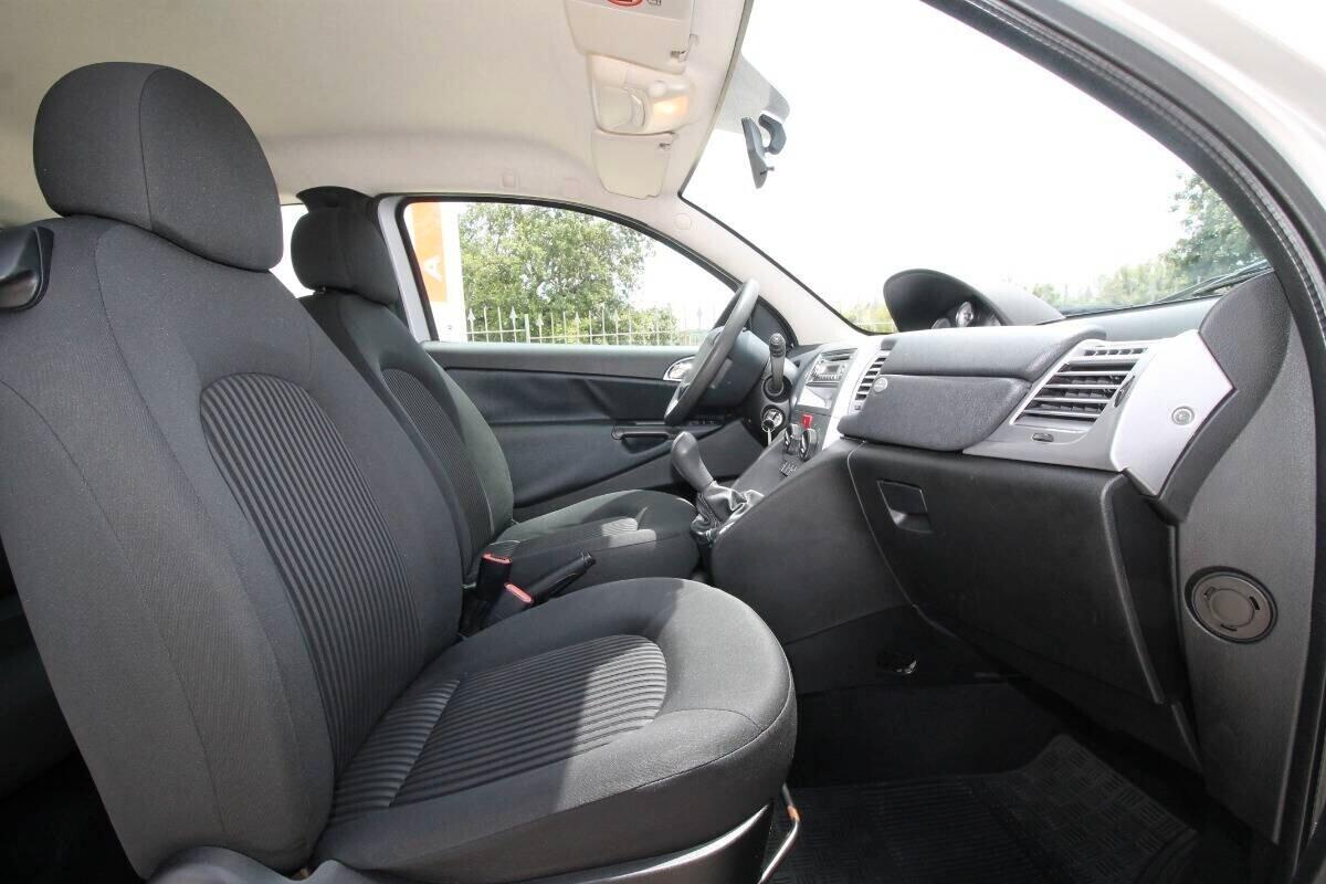 Lancia Ypsilon 1.3 MJT 75 CV New Oro|84000KM|2011
