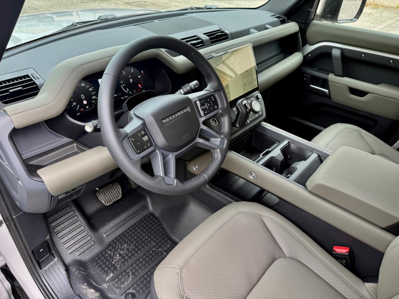 Land Rover Defender 110 - LEASING LEGGERE DESCRIZIONE
