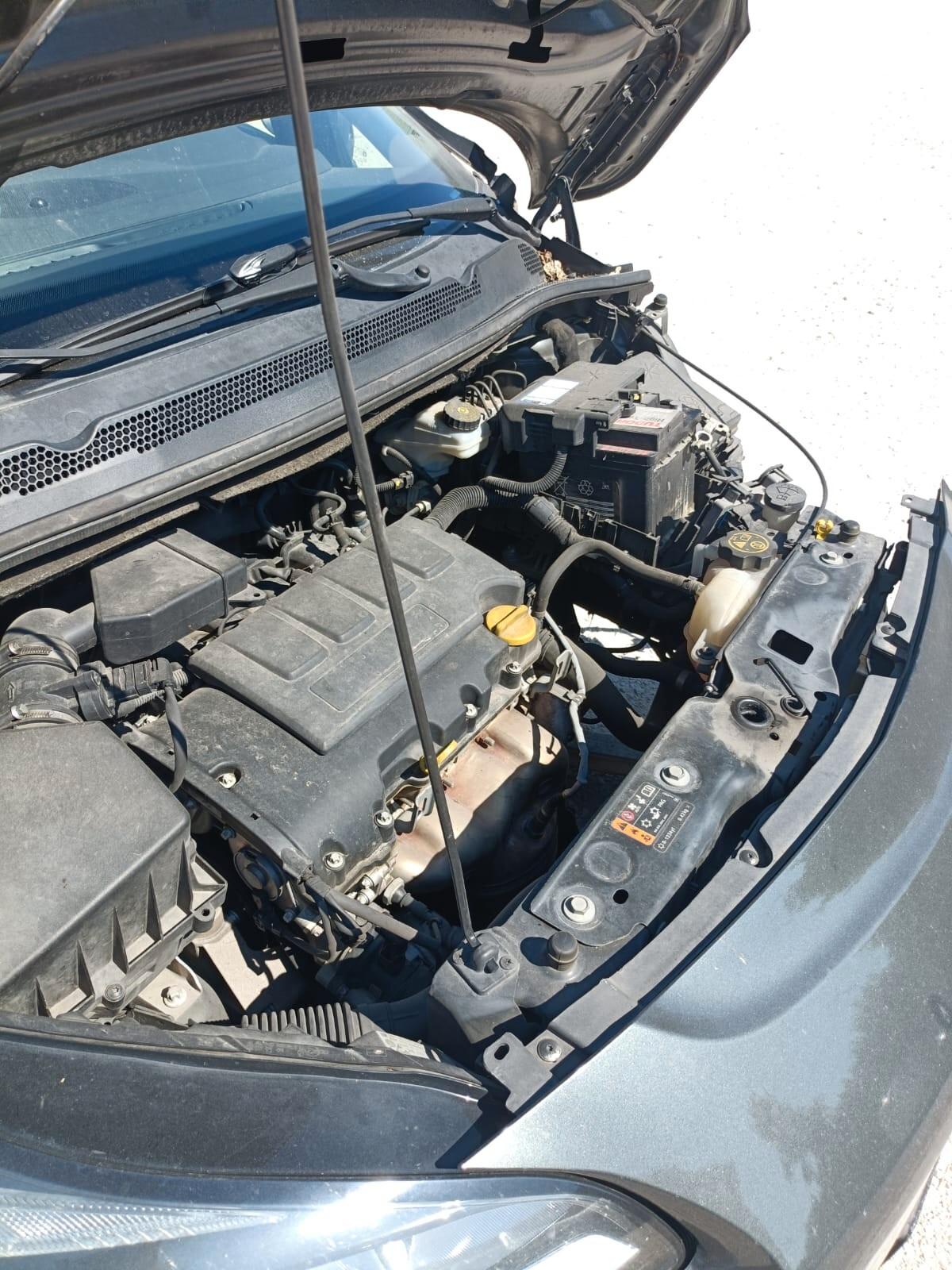 Opel Corsa 1.2 5 porte