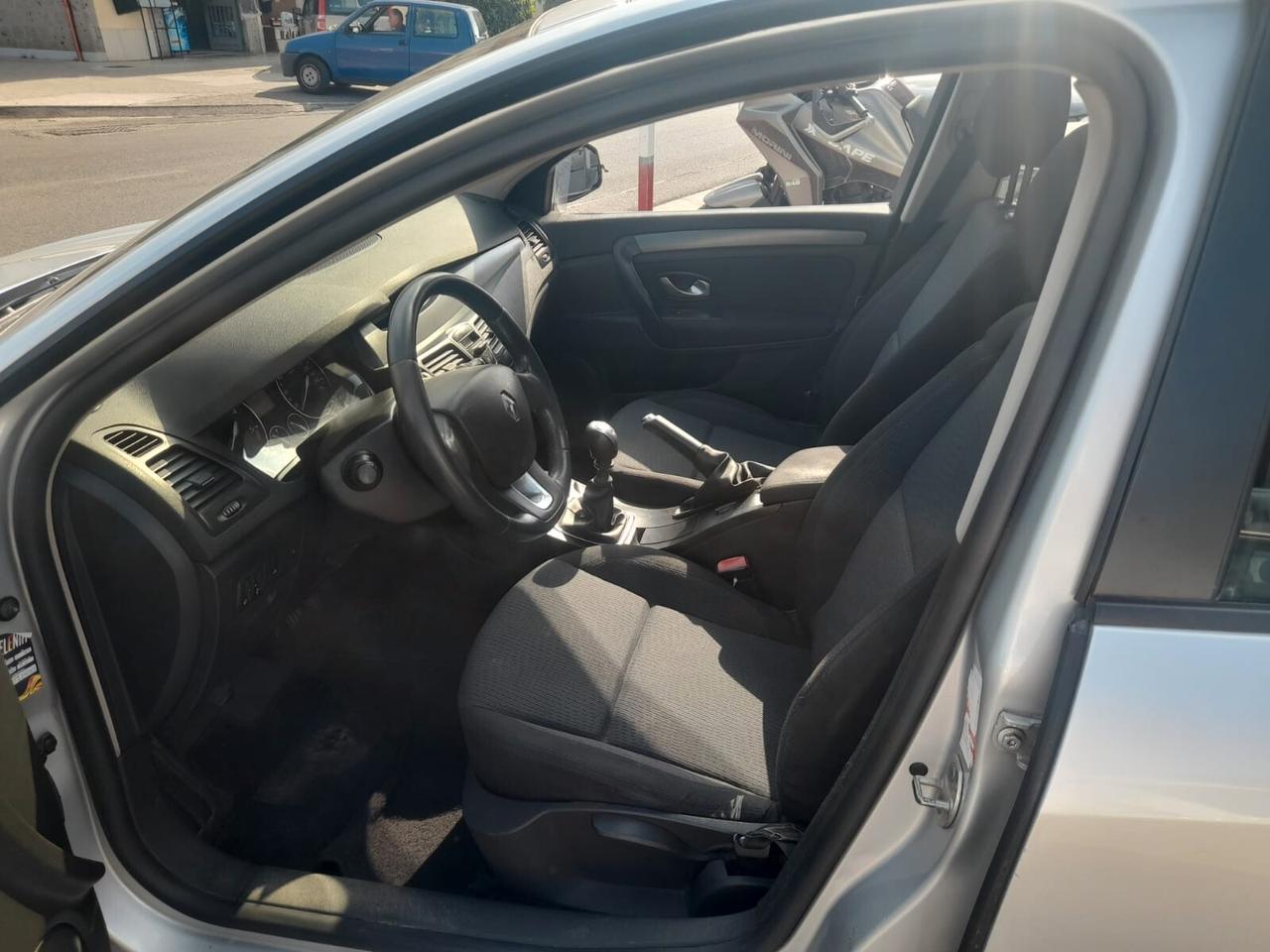 Renault Laguna 1.5cc diesel 12 mesi garanzia-2008