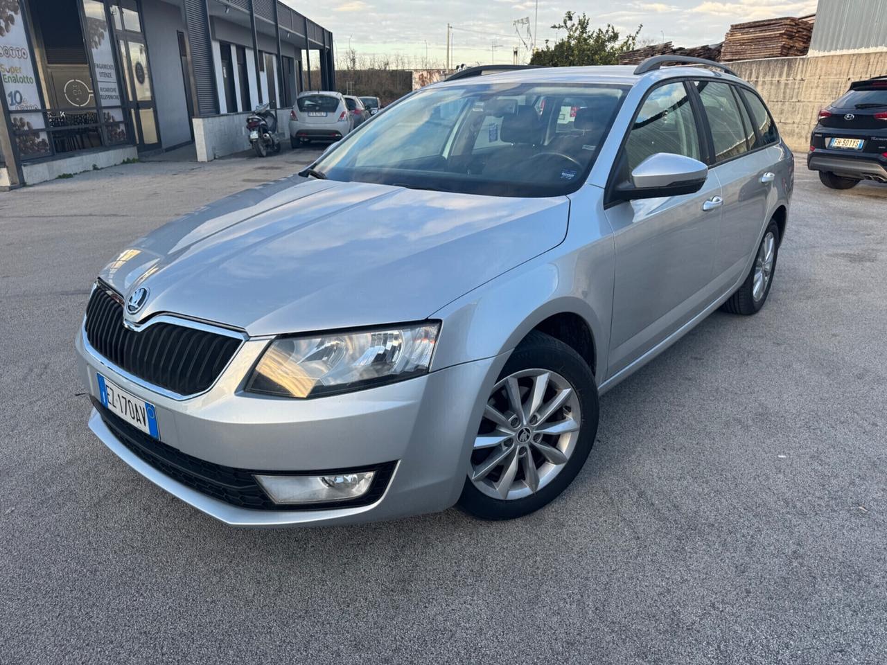 Skoda Octavia 1.6 TDI CR 105 CV Wagon Elegance