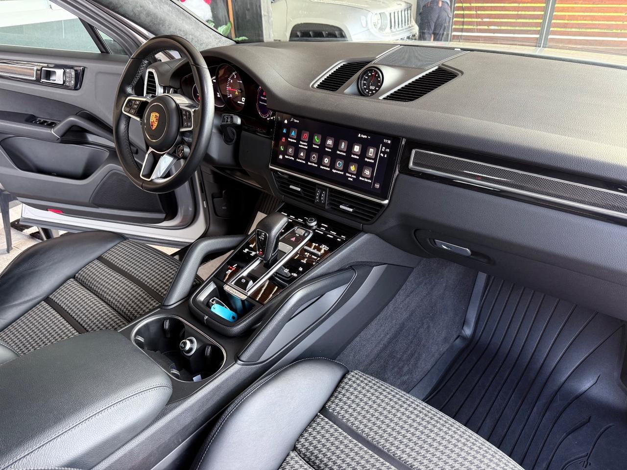 Porsche Cayenne Coupé 3.0 V6