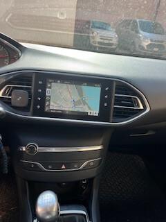 Peugeot 308 BlueHDi 120 S&S Allure