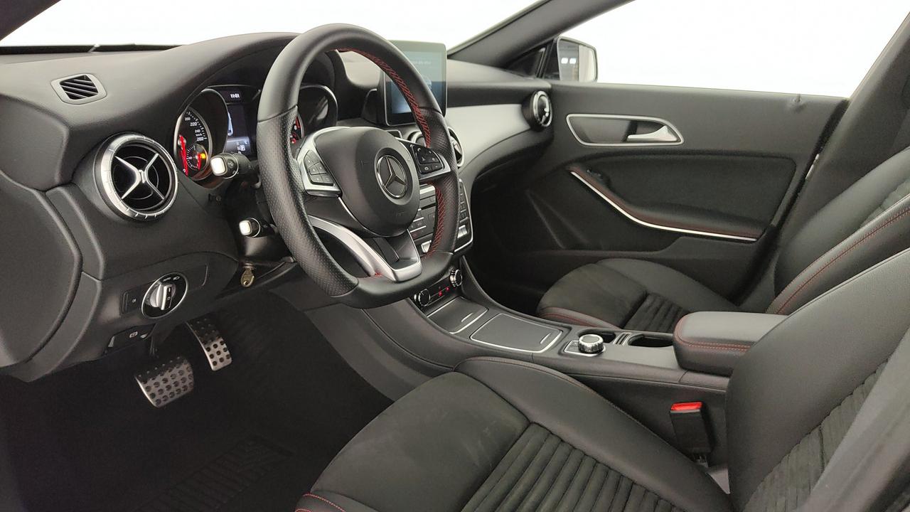 Mercedes-Benz CLA 200 d (cdi) Premium auto