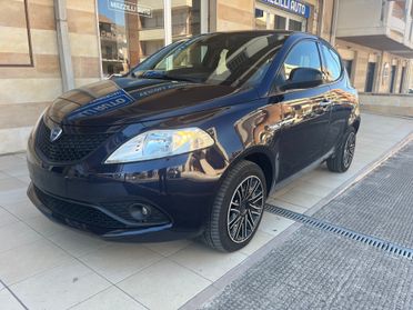 Lancia Ypsilon 1.0 Hybrid Gold 5 Posti
