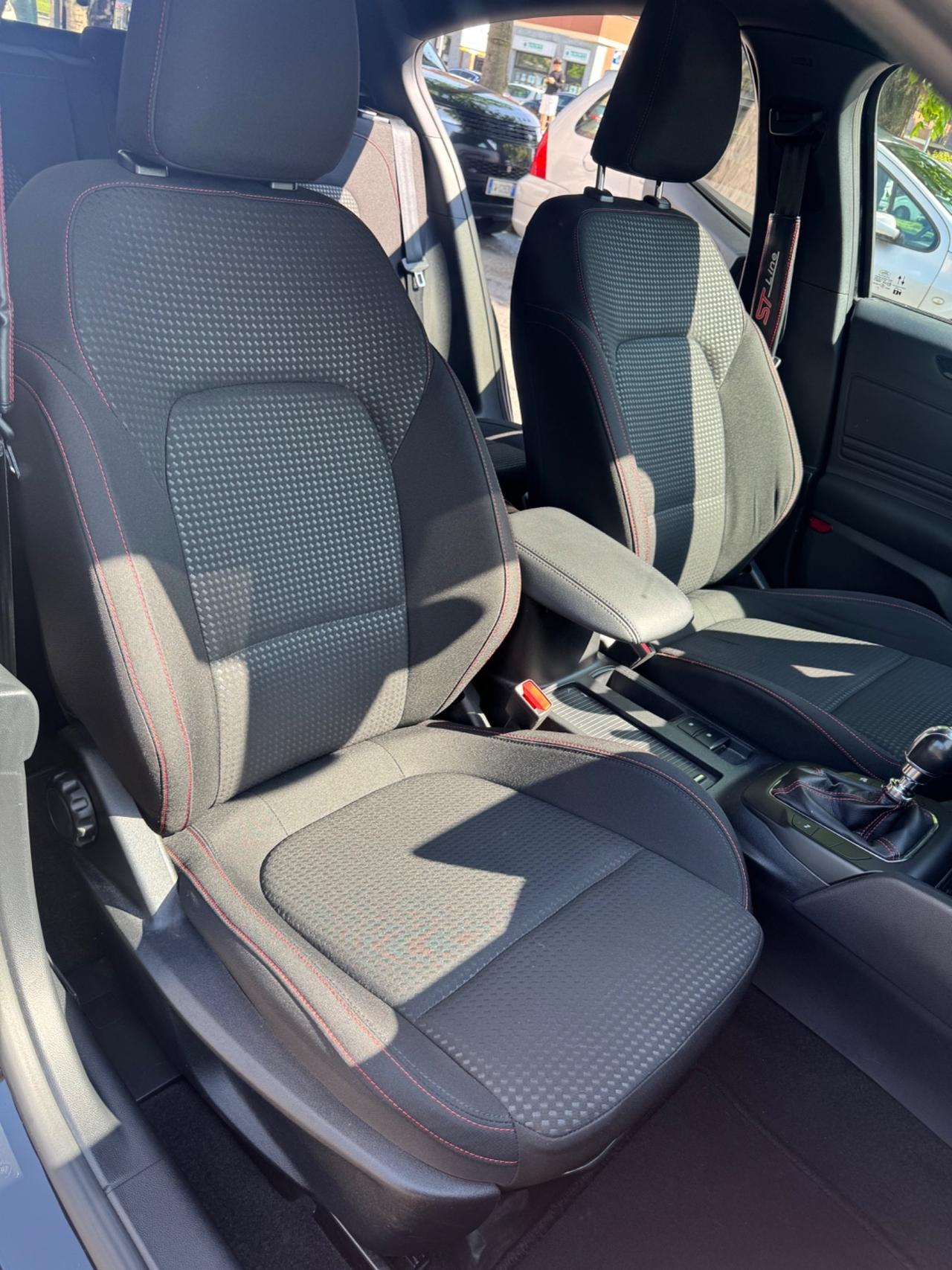 Ford Focus ST-Line EcoBoost Hybrid 1.0 125 cv