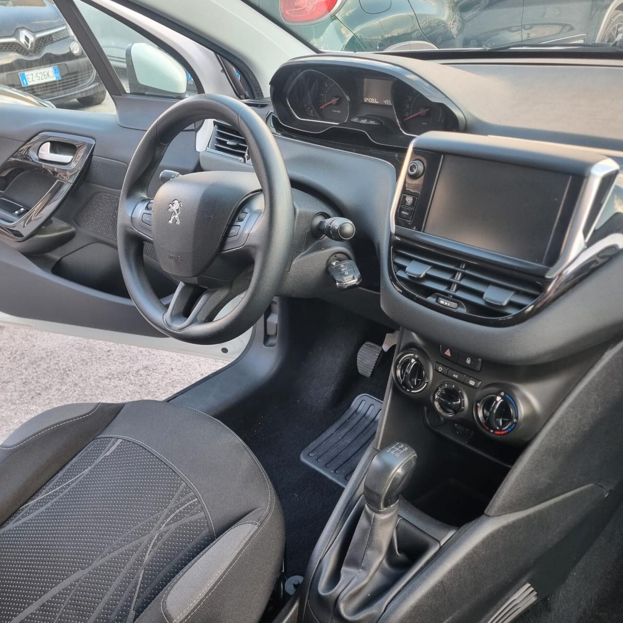 Peugeot 208 PureTech 82 3 porte Access