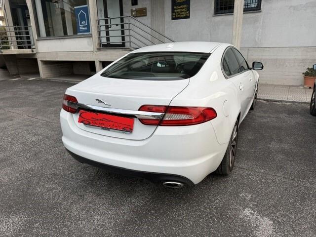 Jaguar XF 2.2 D 190 CV