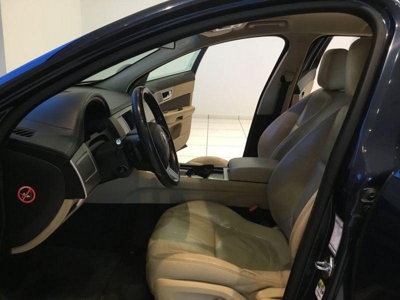 Jaguar XF 2.2D Business Edition Sportbrake