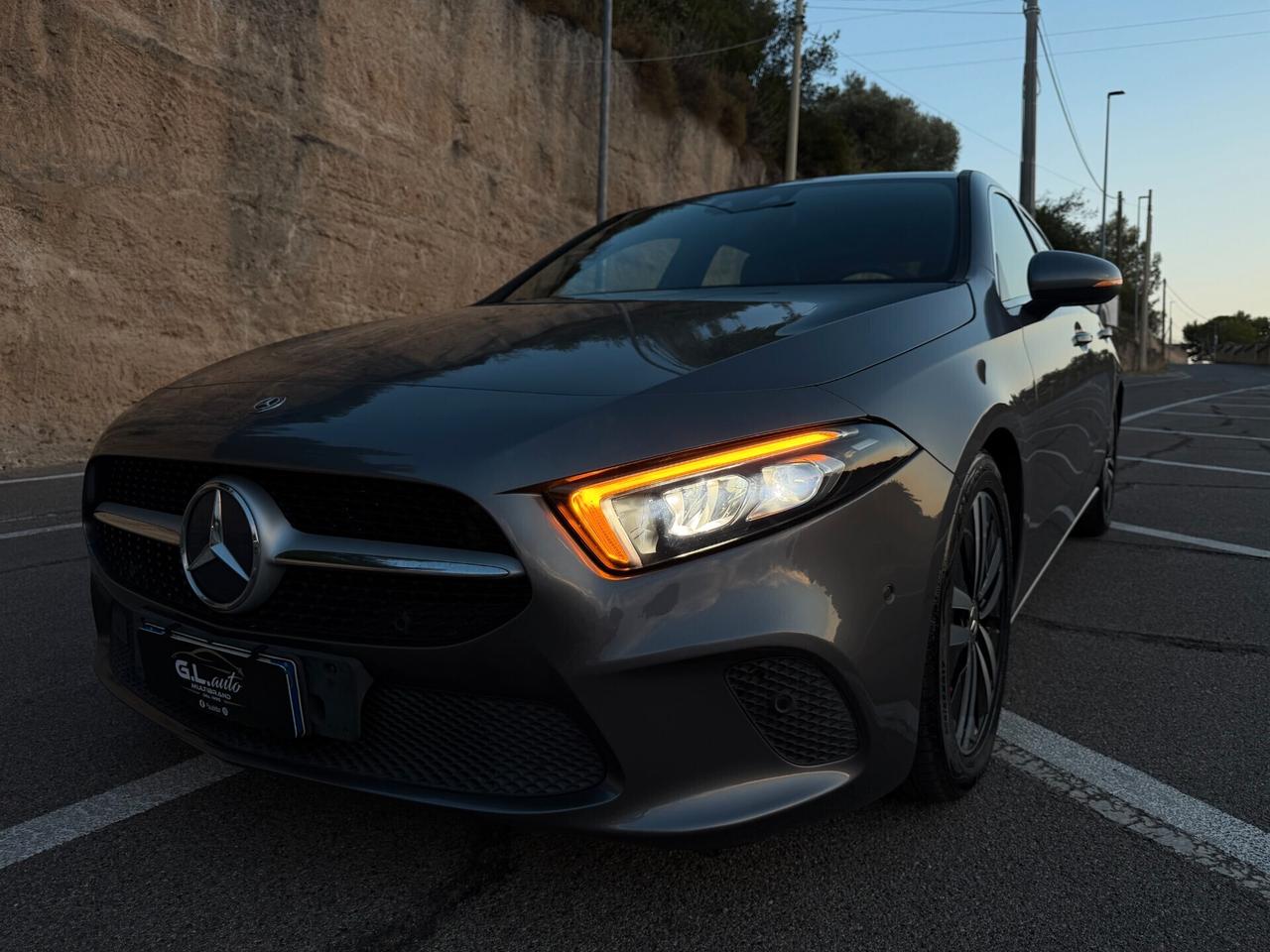 Mercedes A180 SPORT/1500 116CV/AUTOMATICA/VIRTUAL 10.25