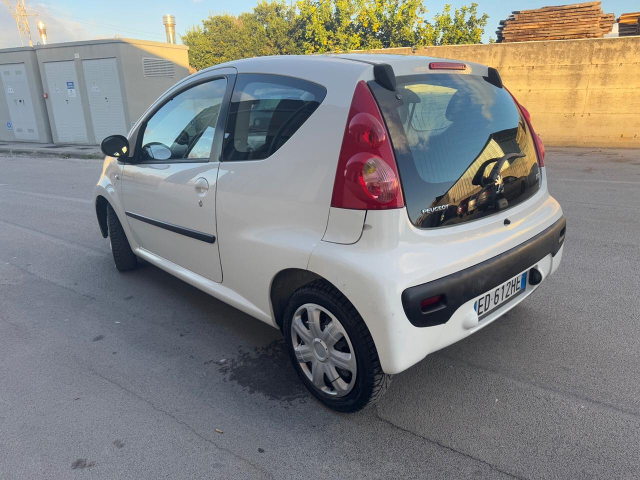 Peugeot 107 1.0 68CV 3p. Sweet Years