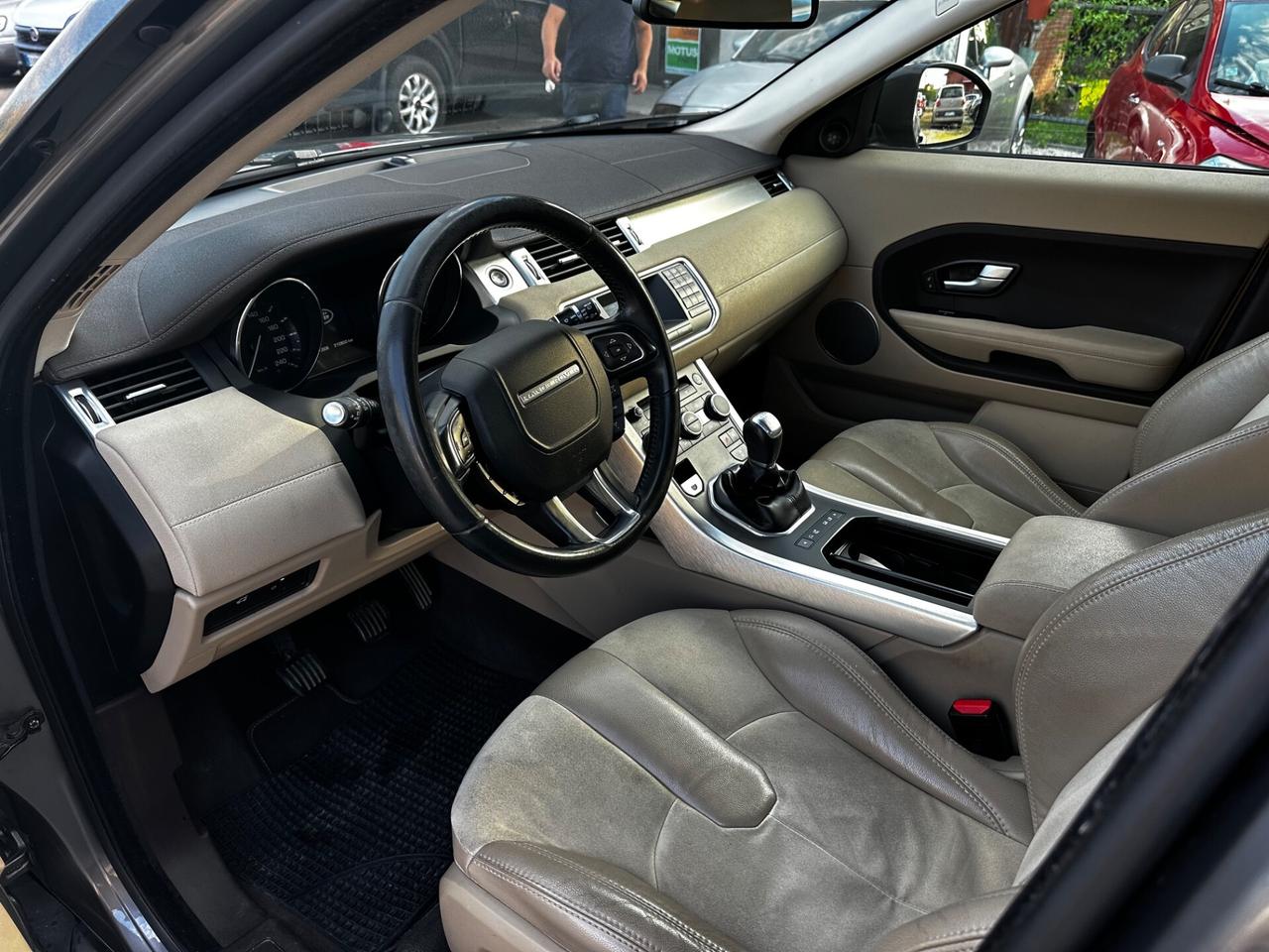 Land Rover Range Evoque 2.2 TD4 5p. Prestige