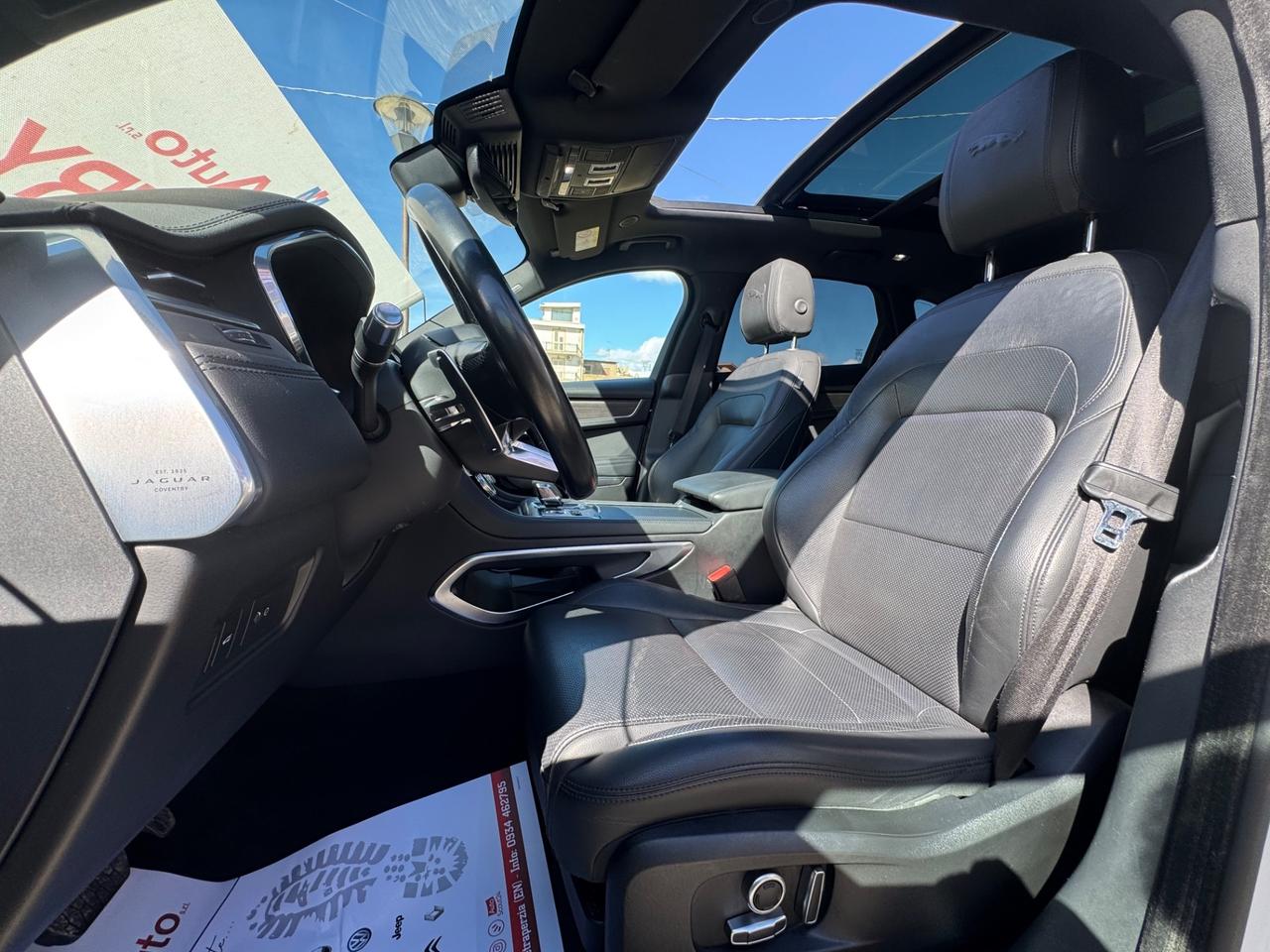 JAGUAR F-PACE 30D 300 CV MHEV R-DYNAMIC R22 TETTO FULL IVA