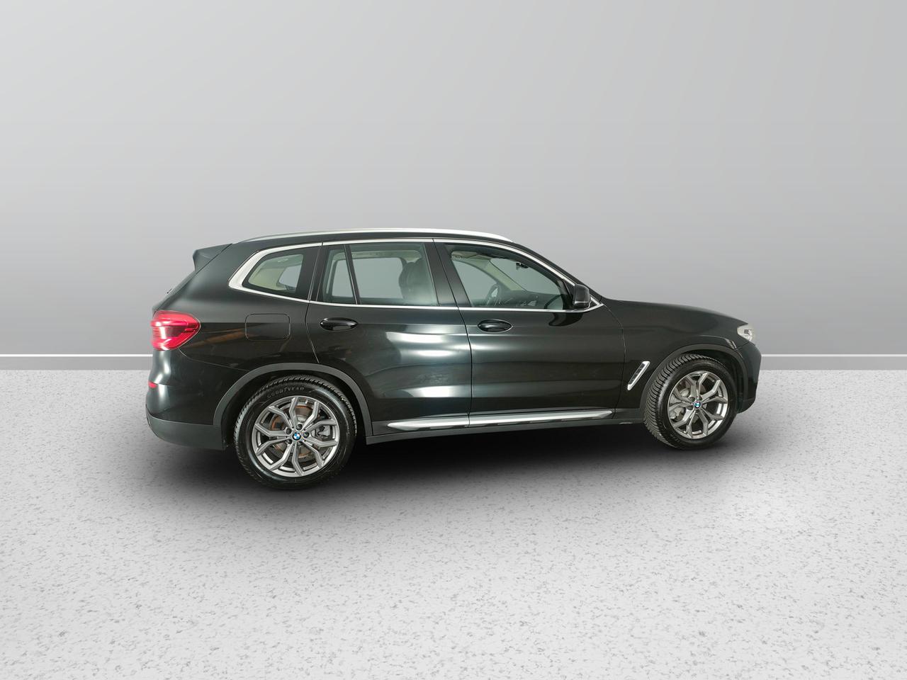 BMW X3 G01 2017 - X3 xdrive25d xLine 231cv auto