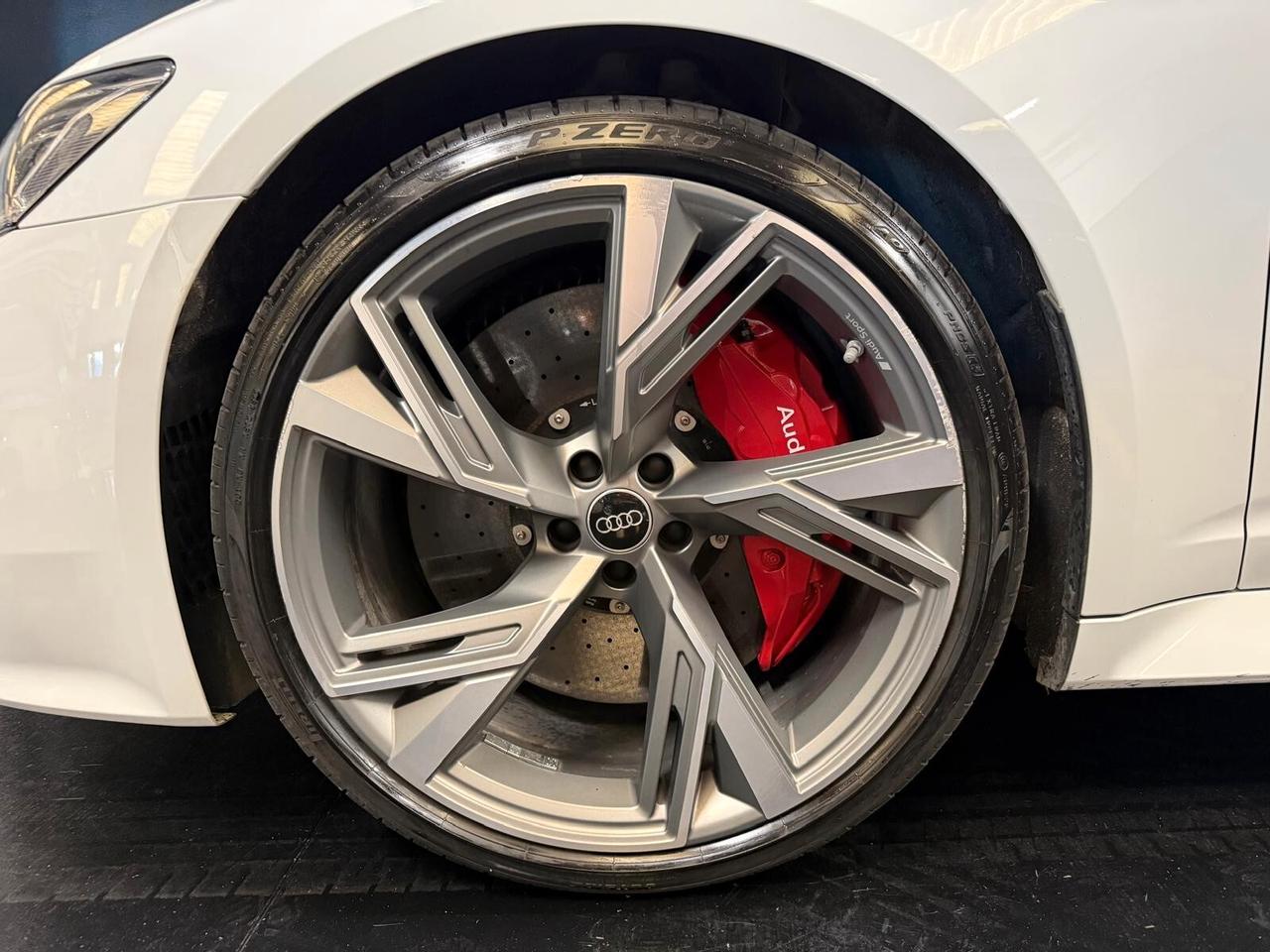 Audi RS6 Avant 4.0 quattro tiptronic