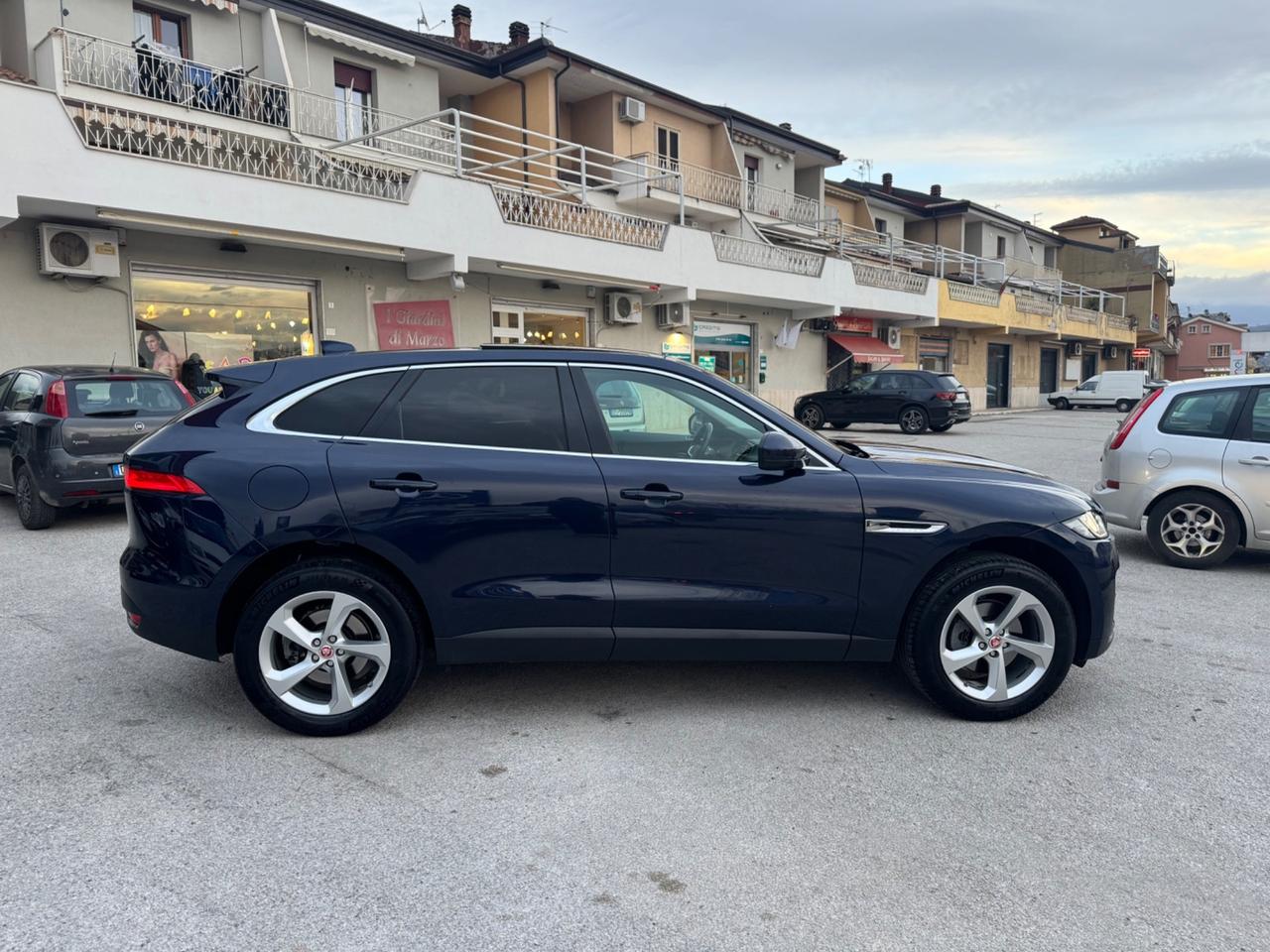 Jaguar F-Pace 2.5 D 240 CV AWD aut. Portfolio garanzia