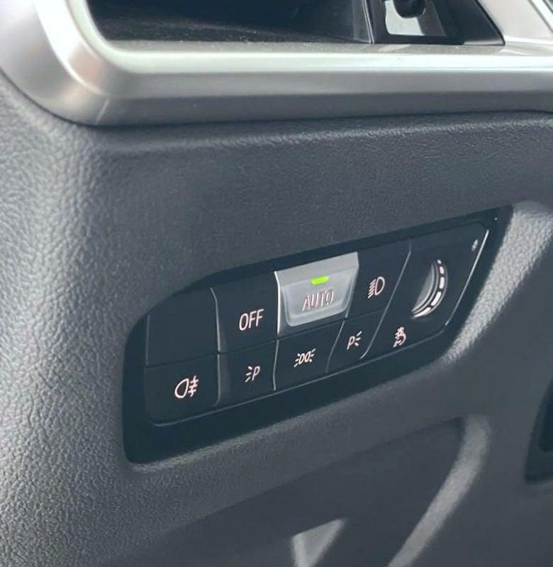 BMW M4 Coupé M4 Competition xDrive auto