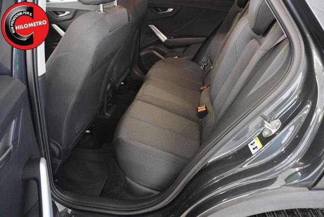 AUDI Q2 35 TDI quattro S tronic Business