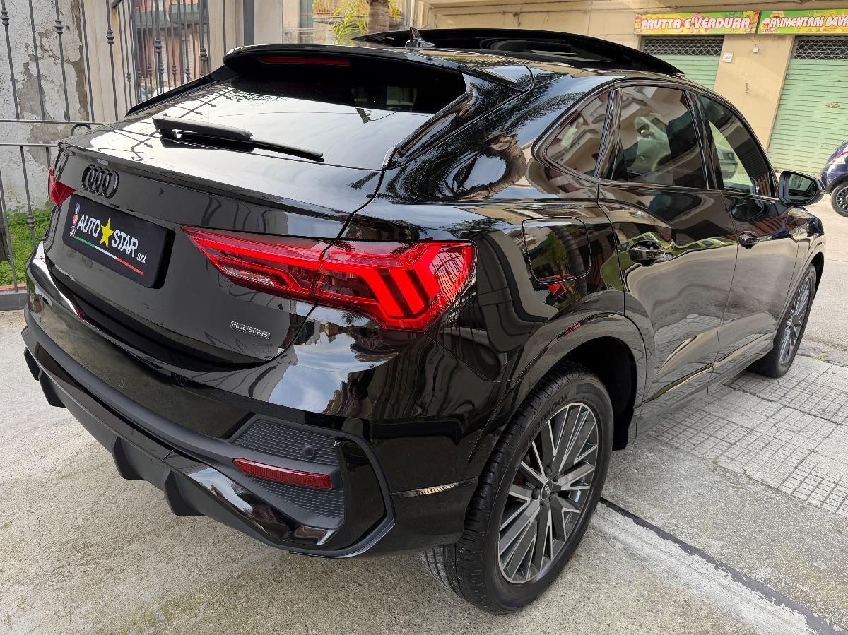 Audi Q3 Sportback 40 TDI Quattro S-line Identity Black 200 CV