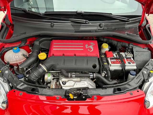 Abarth 695 Tributo Ferrari