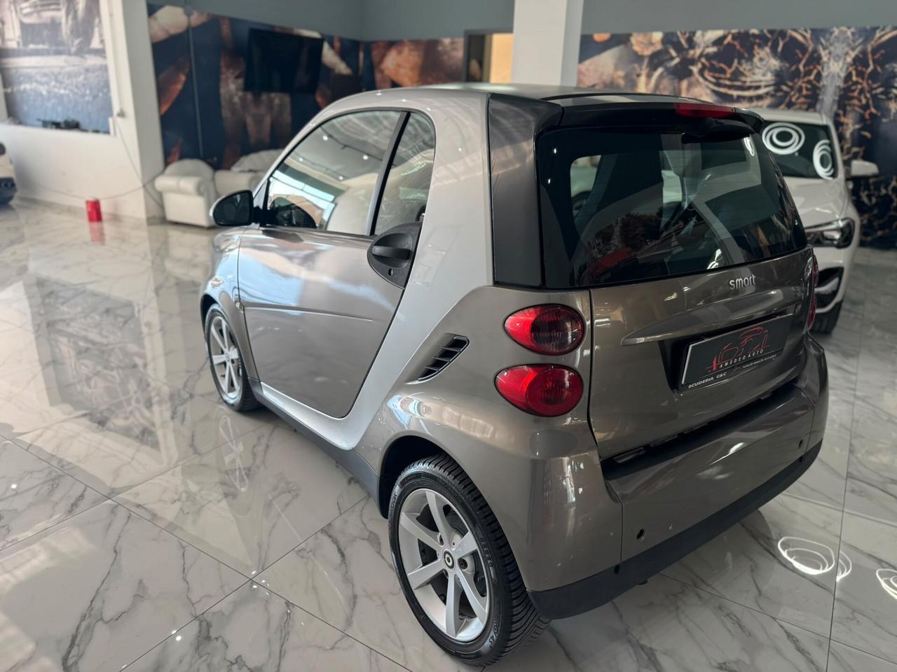 Smart ForTwo 1000 62 kW coupé passion