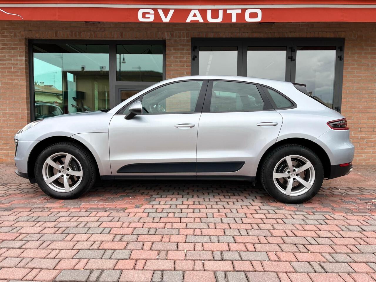 Porsche Macan 2.0 252 CV