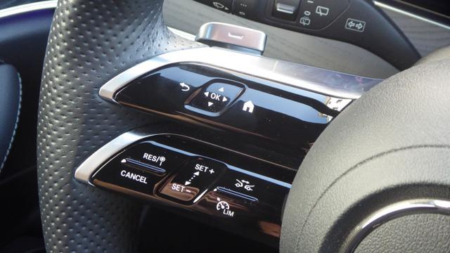 MERCEDES-BENZ E 220 d S.W. 4Matic Auto Premium AMG