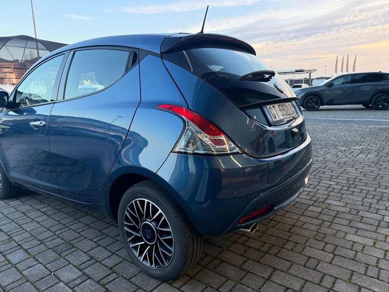 Lancia Ypsilon Ypsilon 1.0 FireFly 5 porte S&S Hybrid Platino