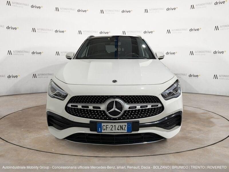 Mercedes-Benz GLA 200 D PREMIUM AUTOMATIC