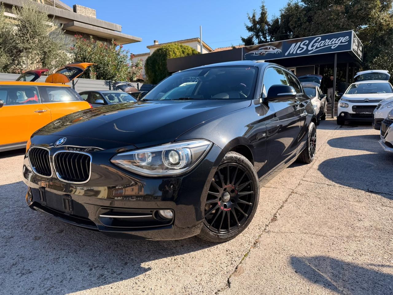 Bmw 116i Sport con tettuccio apribile