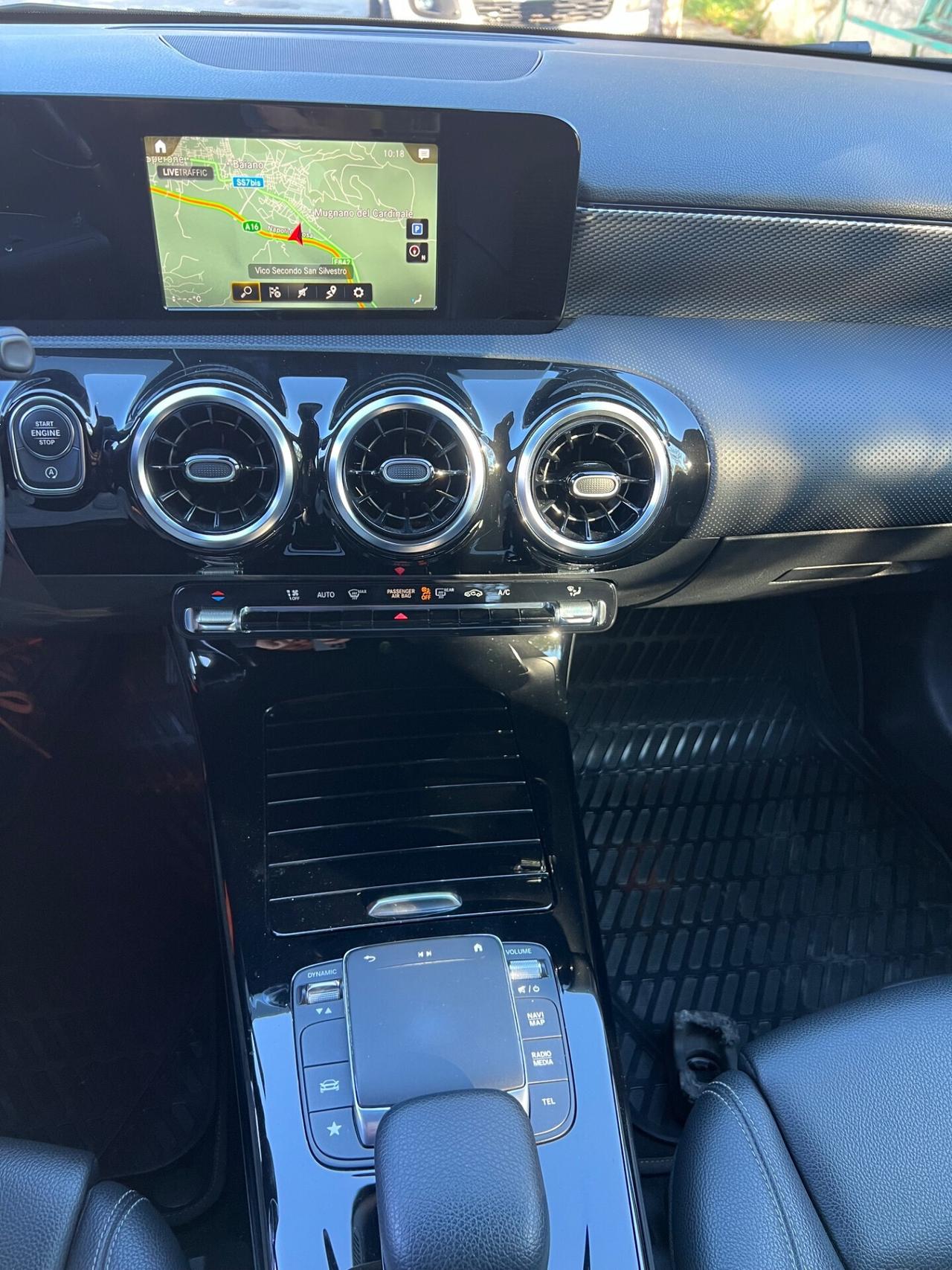 Mercedes-benz A 180 d Sedan Automatica Sport 2020