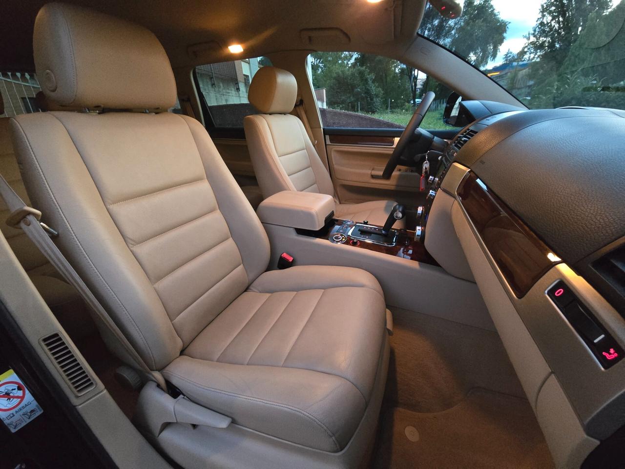Volkswagen Touareg 2.5 R5 TDI DPF tiptronic Exclusive