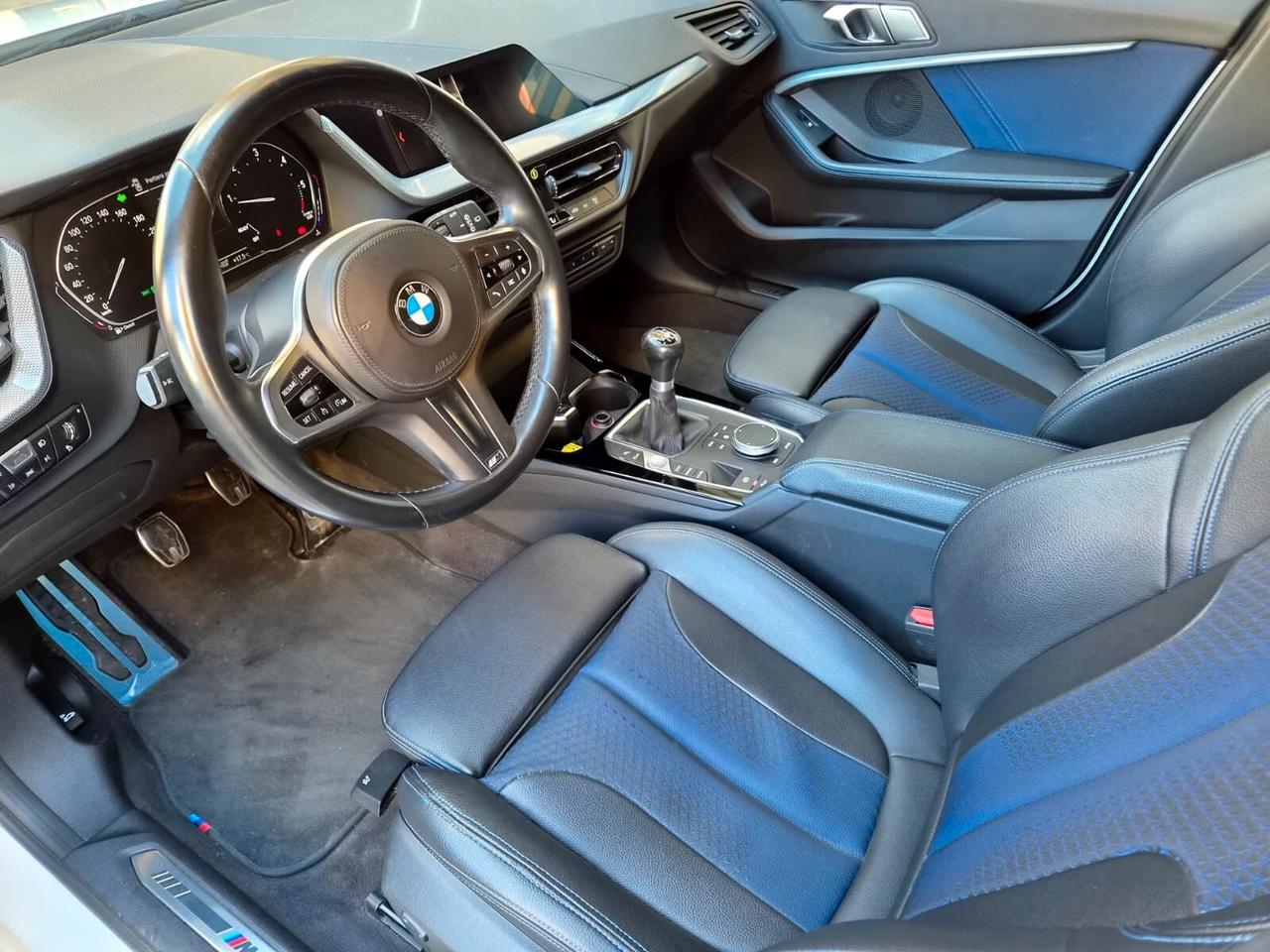 Bmw 118 118d 5p. Msport