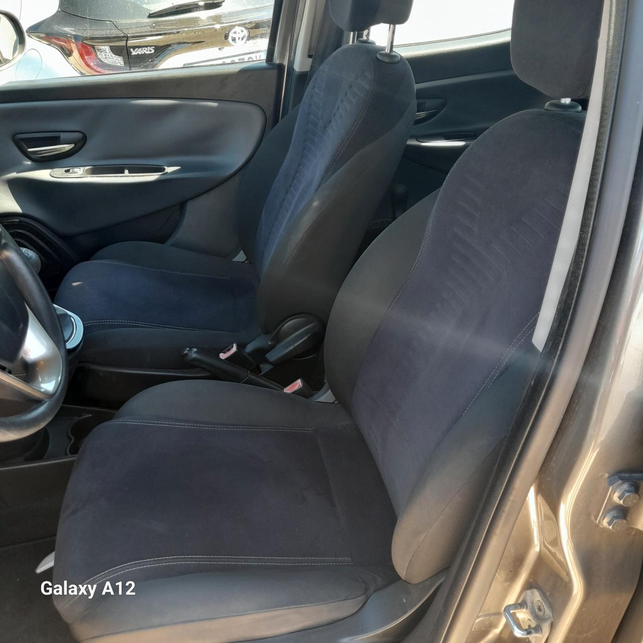 Lancia Ypsilon 1.2 69 CV 5 porte Gold