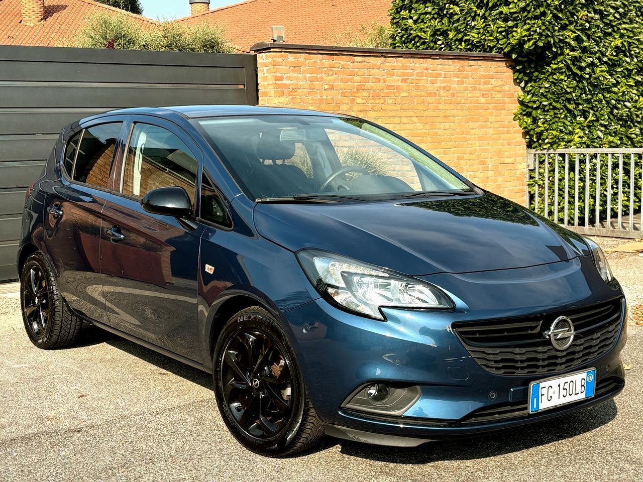 OPEL CORSA 1.4 benzina- 98000km- COSMO-2017