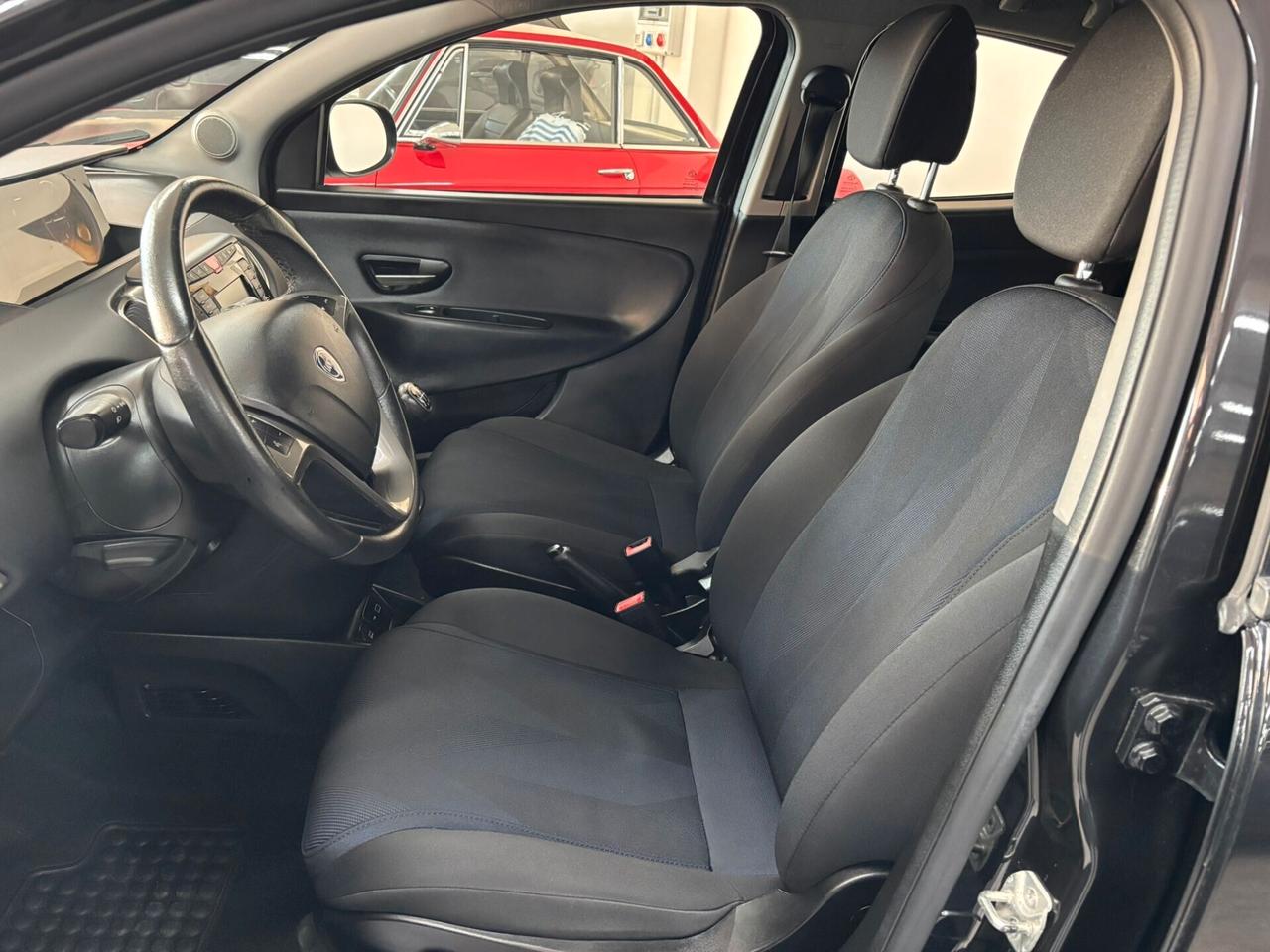 Lancia Ypsilon 1.0 FireFly 5 porte S&S Hybrid Ecochic Gold