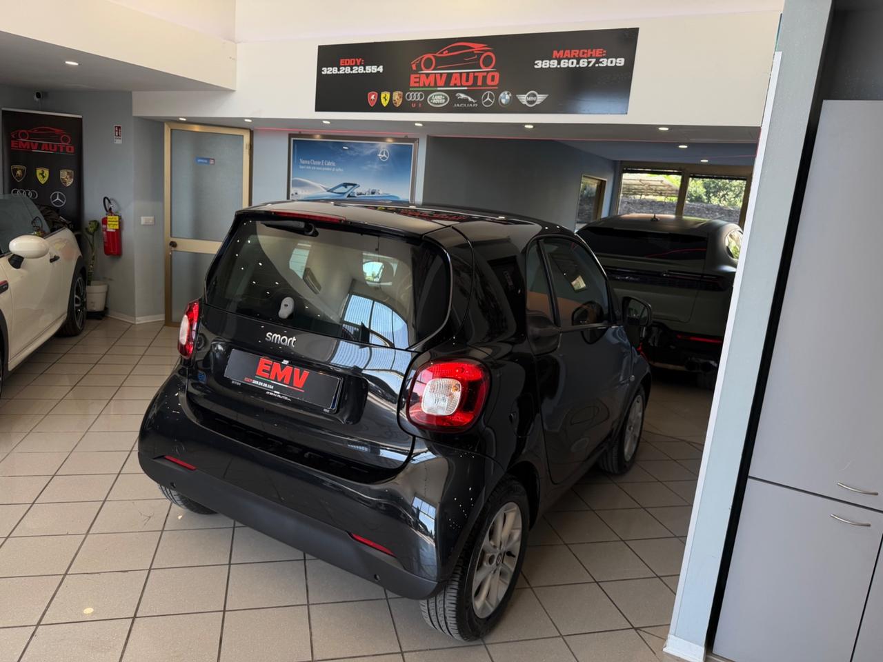 Smart fortwo EQ Prime iva esposta