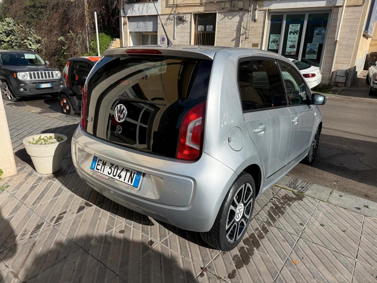 Volkswagen up! 1.0 75 CV 5p. move