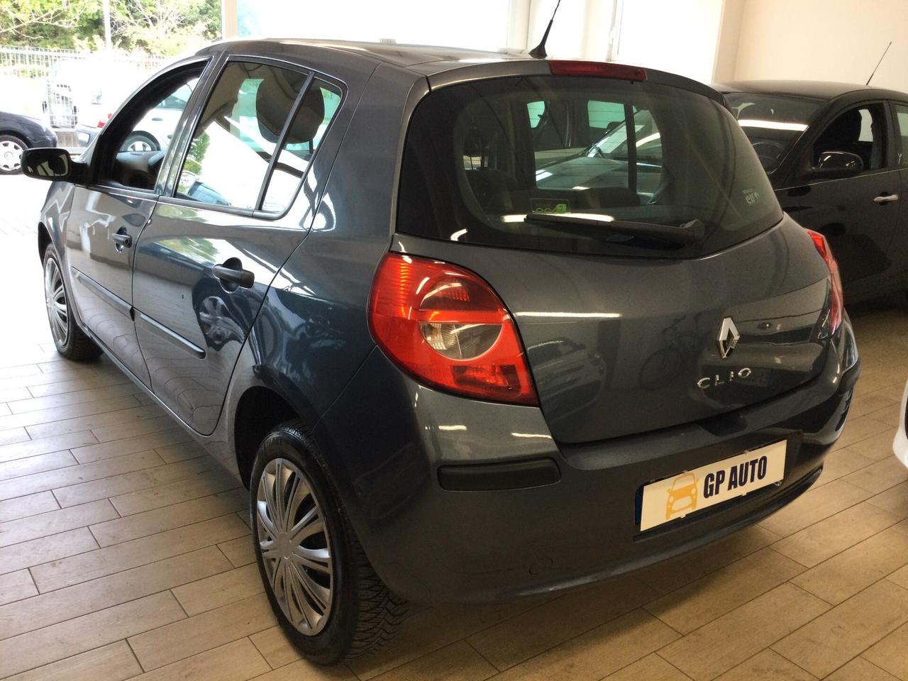 Renault Clio 1.2 16V 5 porte Natural Power