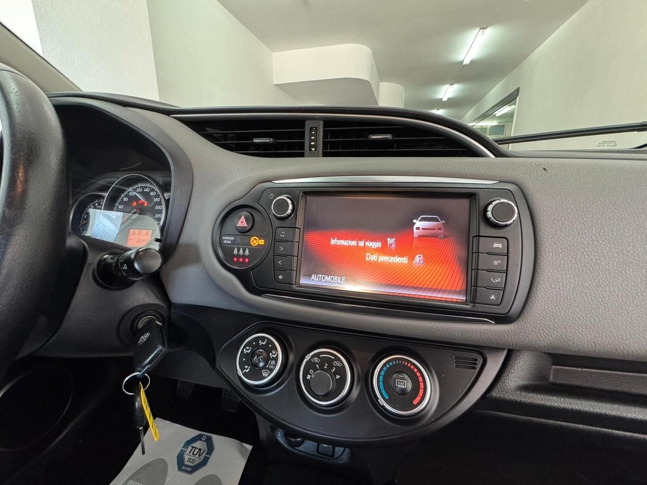 Toyota Yaris 1.0 5 porte Lounge