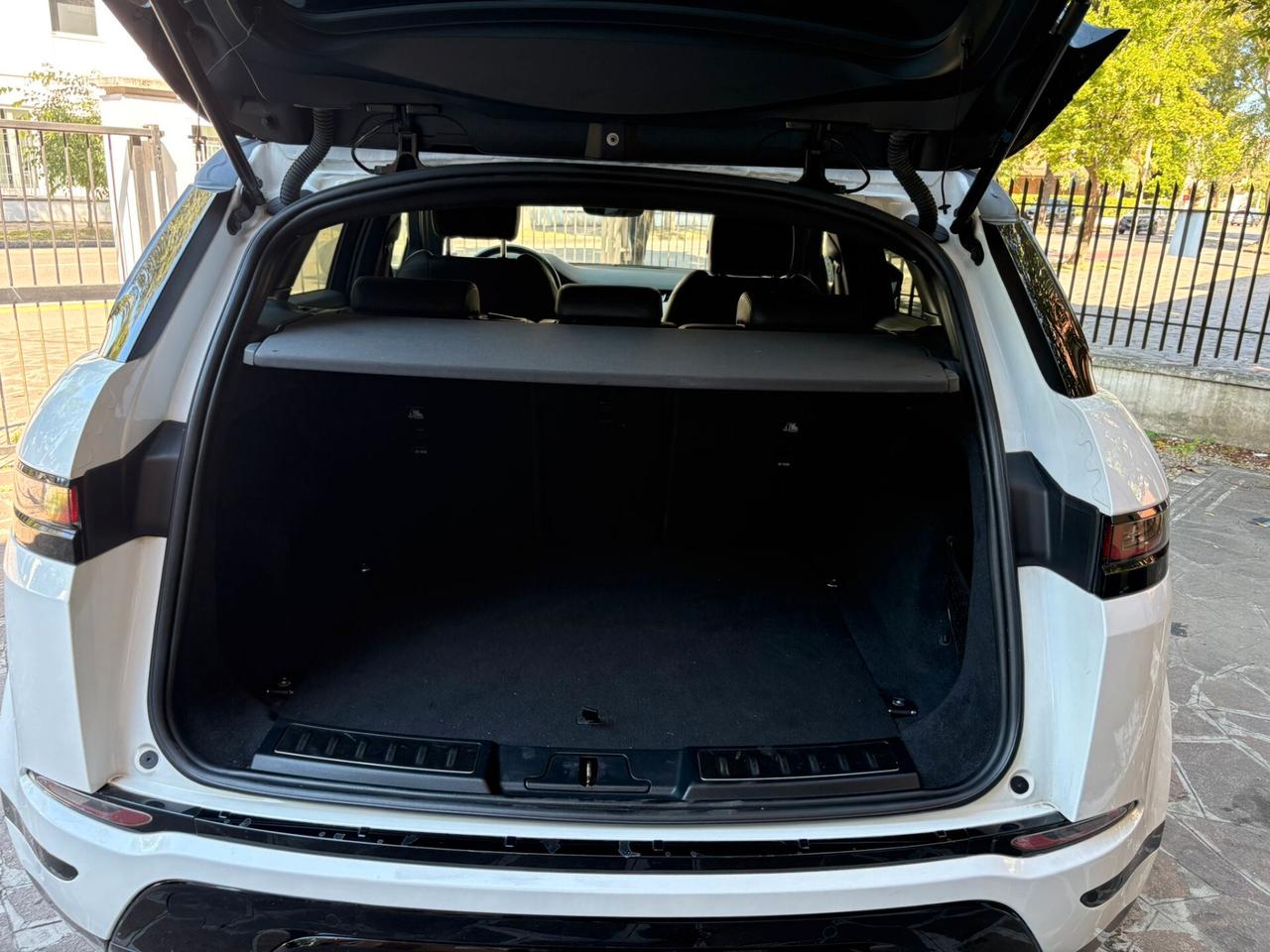 Land Rover Range Evoque 2.0D I4-L.Flw 150 CV R-Dynamic S