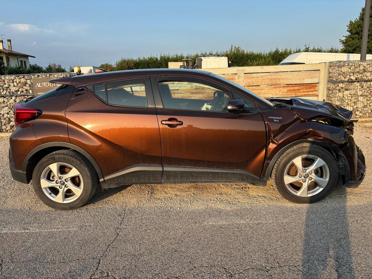 Toyota C-HR 1.8 Hybrid E-CVT Lounge