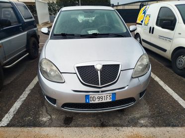 Lancia Ypsilon 1.3 MJT 90 CV Oro Giallo