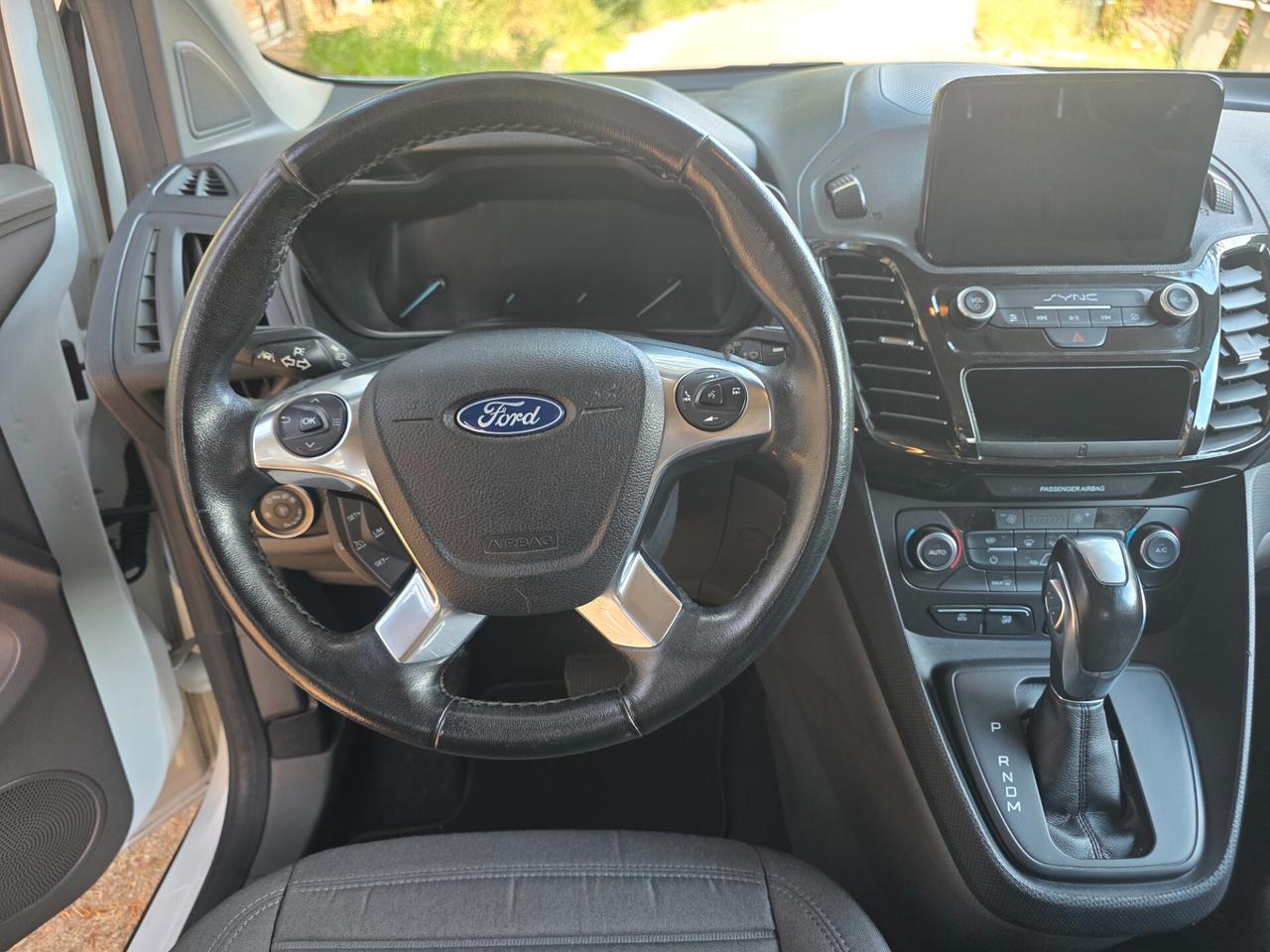 Ford Tourneo Connect 1.5 TDCi 120 CV aut. Titanium "IVA COMPRESA "